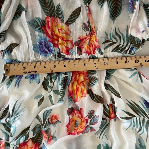 Meghan LA Women’s Jasmine Wrap Maxi Dress Floral Short Sleeve Large NWOT Flaws - Picture 6 of 16